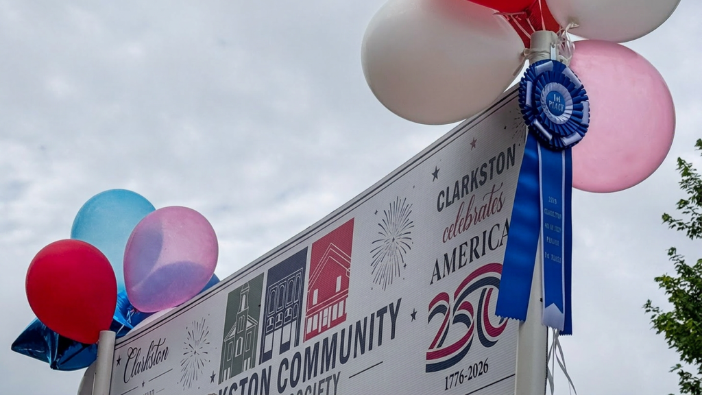 Float Banner with 1st Place Ribbon